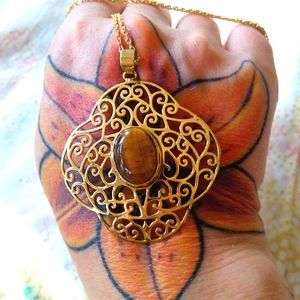 ❤ Vintage Filigree Tiger Eye Gold Tone Necklace